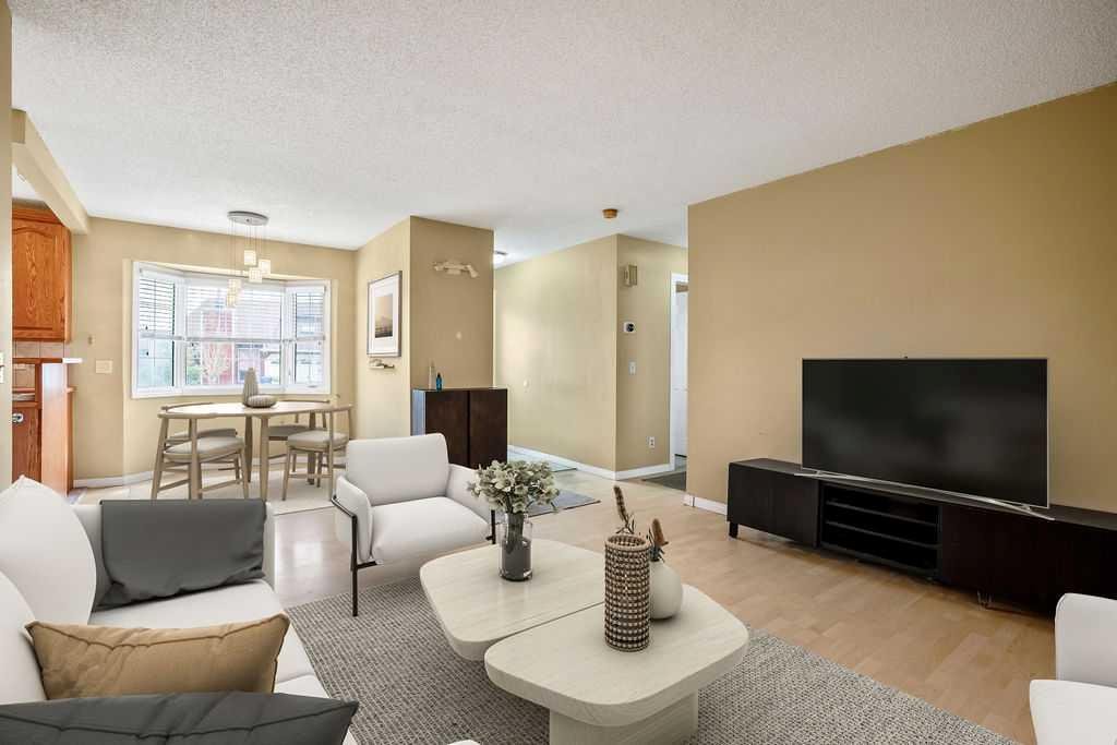 31 Castleglen Crescent NE, Calgary, Alberta, T3J1N2