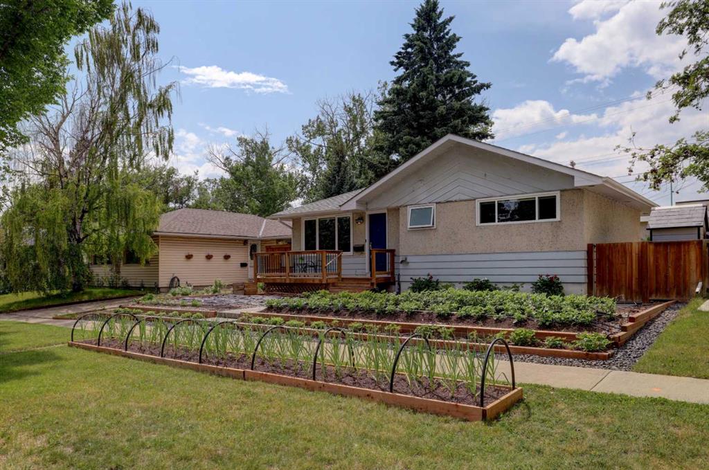 3803 19 Street NW, Calgary, Alberta, T2L 2B3