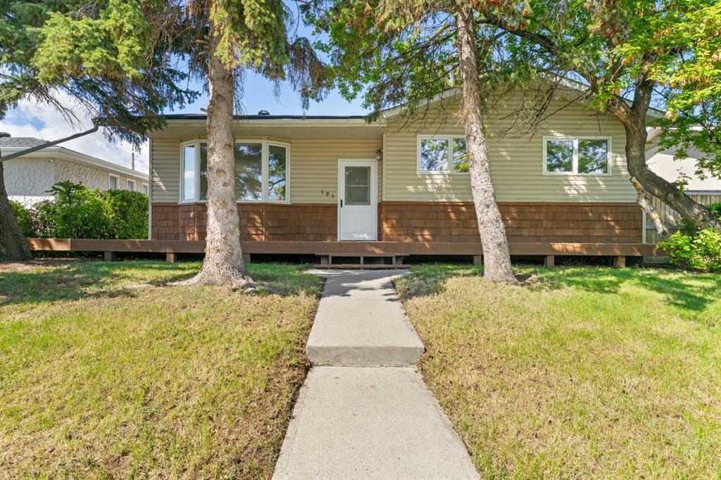 101 Marbrooke Circle NE, Calgary, Alberta, T2A 2W7
