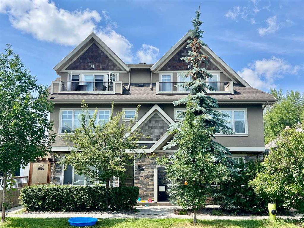 #2 924 3 Avenue NW, Calgary, Alberta, T2N 0J6