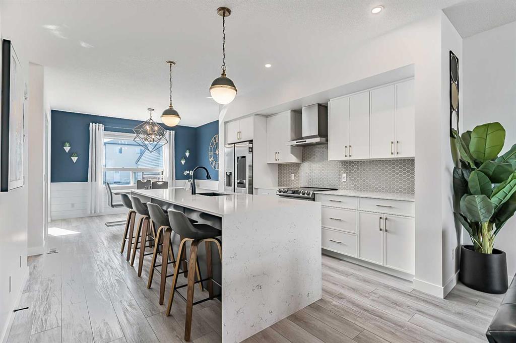 73 Legacy Glen Point SE, Calgary, Alberta, T2X 4T4