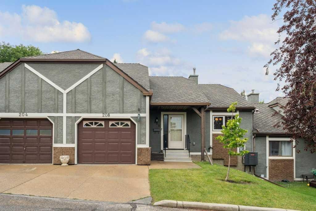 208 Coach Side Road SW, Calgary, Alberta, T3H 2T3