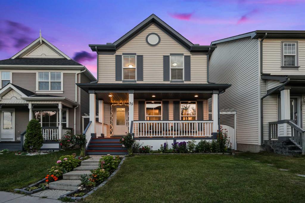 35 Prestwick Place SE, Calgary, Alberta, T2Z 4P4