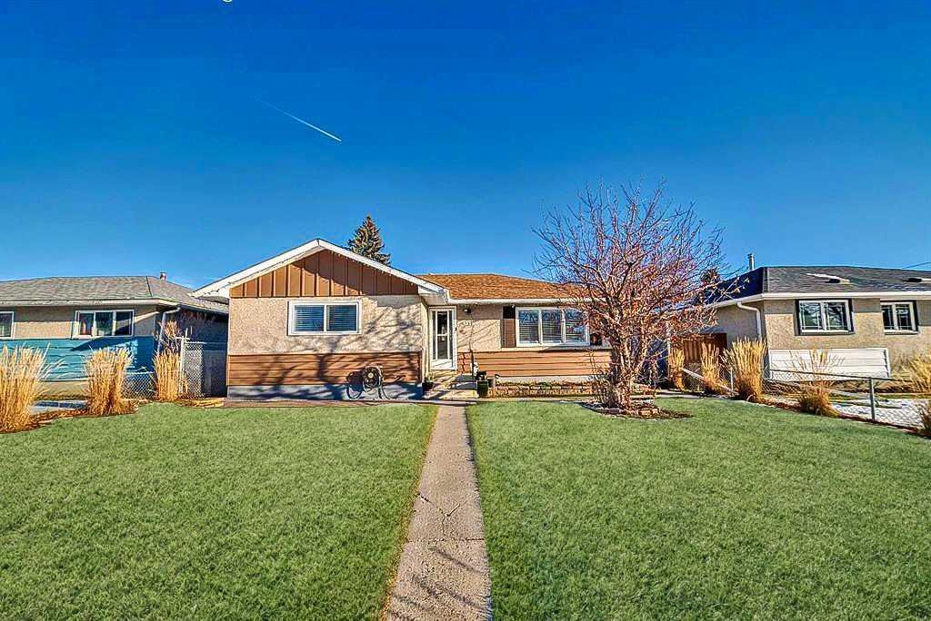 320 44 Street SE, Calgary, Alberta, T2A 1M6