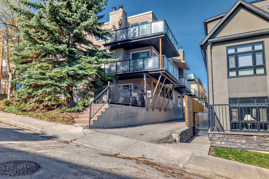 #2 2415 14A Street SW, Calgary, Alberta, T2T 3X4