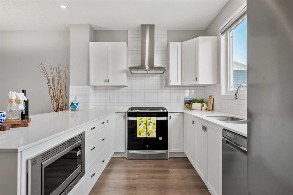 262 Aquila Way NW, Calgary, Alberta, T3R 1Z9