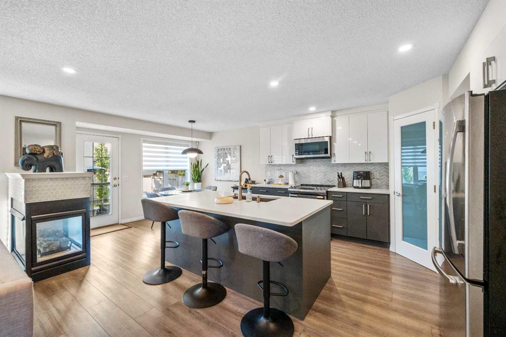 156 Coral Springs Close NE, Calgary, Alberta, T3J 3S5