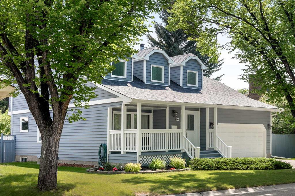 12 Strathroy Bay SW, Calgary, Alberta, T3h1J9