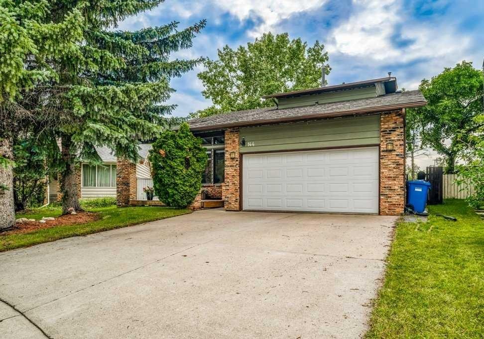144 Hawkwood Way NW, Calgary, Alberta, T3G 1X4