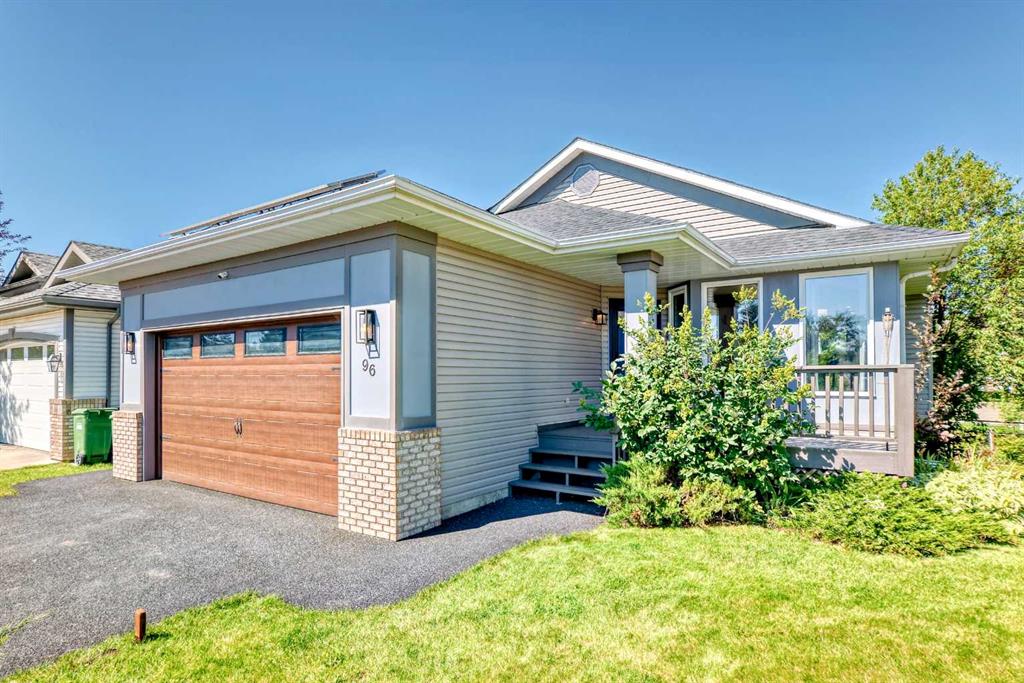 96 Douglas Shore Close SE, Calgary, Alberta, T2Z 2K8