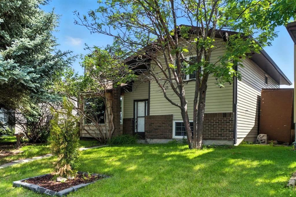 12 castlegrove Place, Calgary, Alberta, T3J1S2