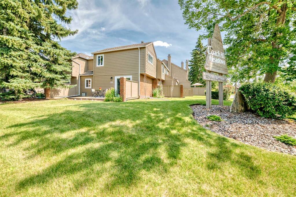 #205 829 Coach Bluff Crescent SW, Calgary, Alberta, T3H 1B1