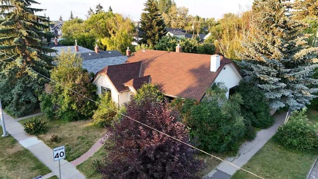 1402 4 Street NW, Calgary, Alberta, T2M 2Y9