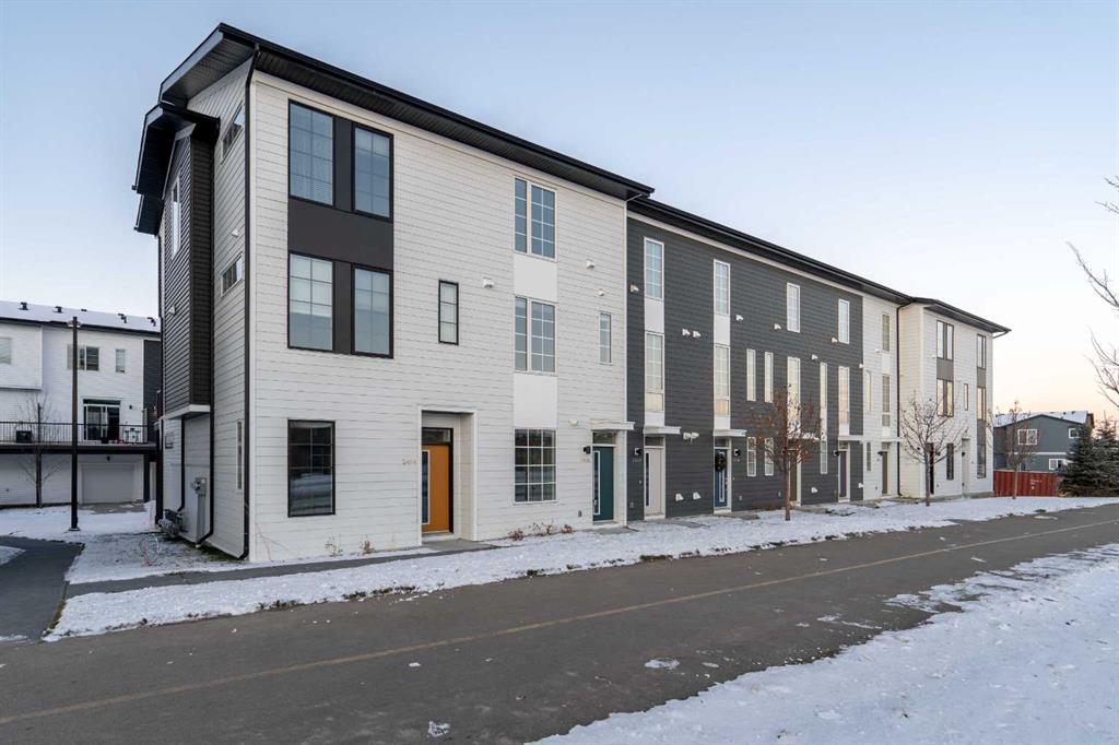 2468 210 Avenue SE, Calgary, Alberta, T2X 4C2