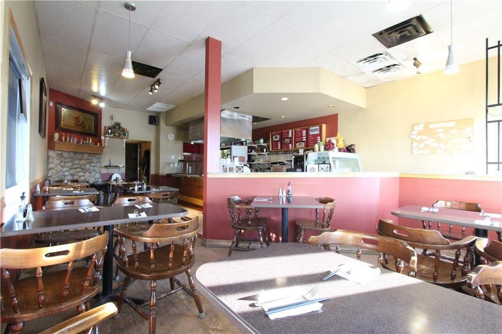203 5 Avenue W, Cochrane, Alberta, T4C 1X3