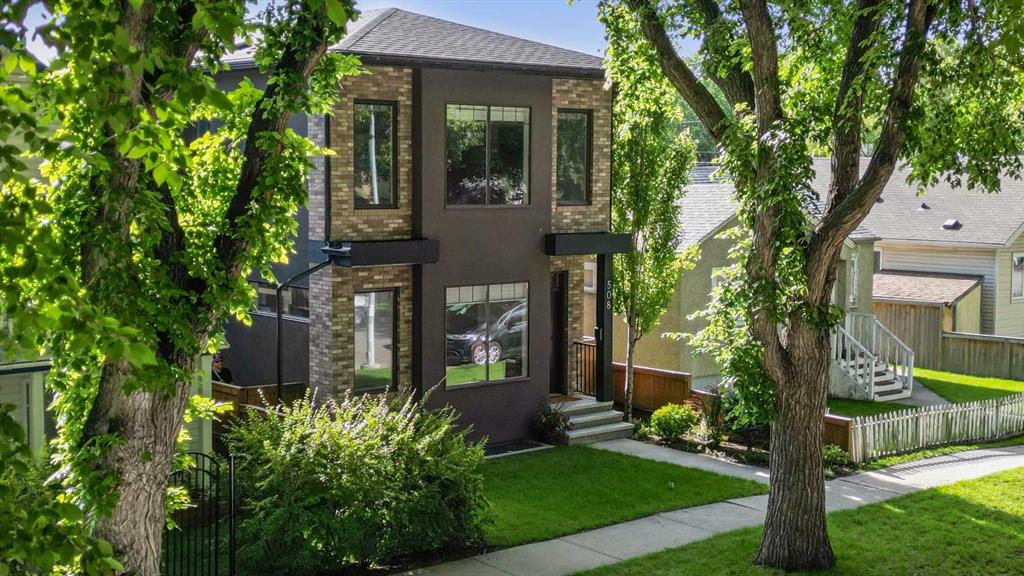 508 8 Street NE, Calgary, Alberta, T2E 4H2