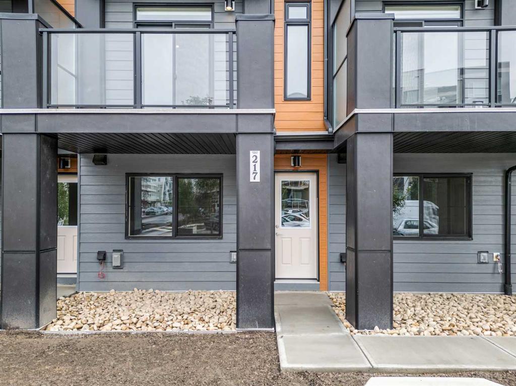 217 Seton Grove SE, Calgary, Alberta, T3M 3T1