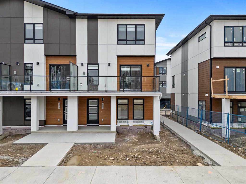 8317 8 Avenue SW, Calgary, Alberta, T3H 4C6