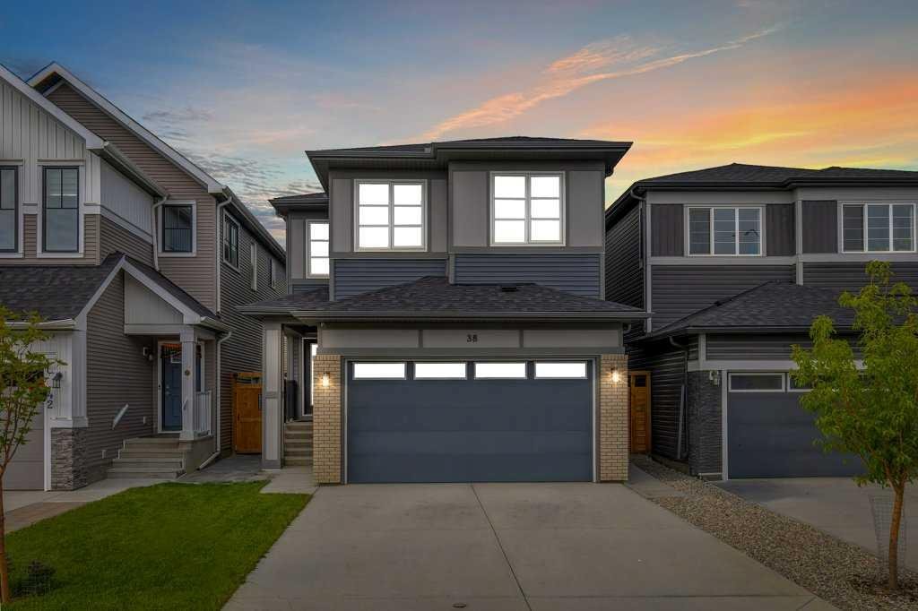38 Carringsby Way NW, Calgary, Alberta, T3P 1T4