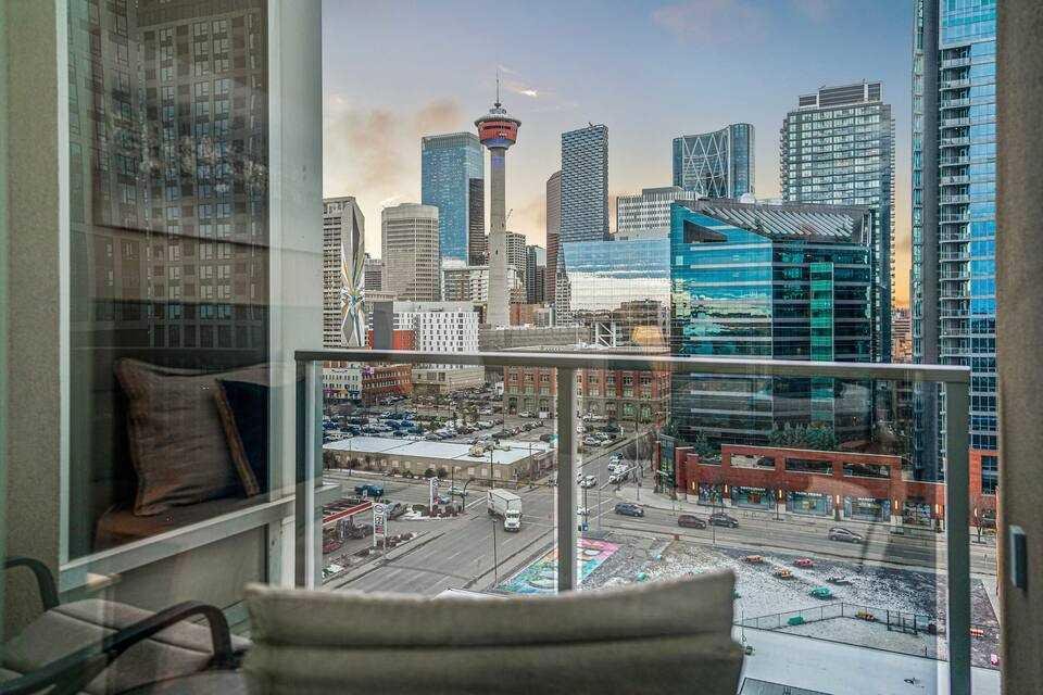 #1004 211 13, Calgary, Alberta, T2G 1E1