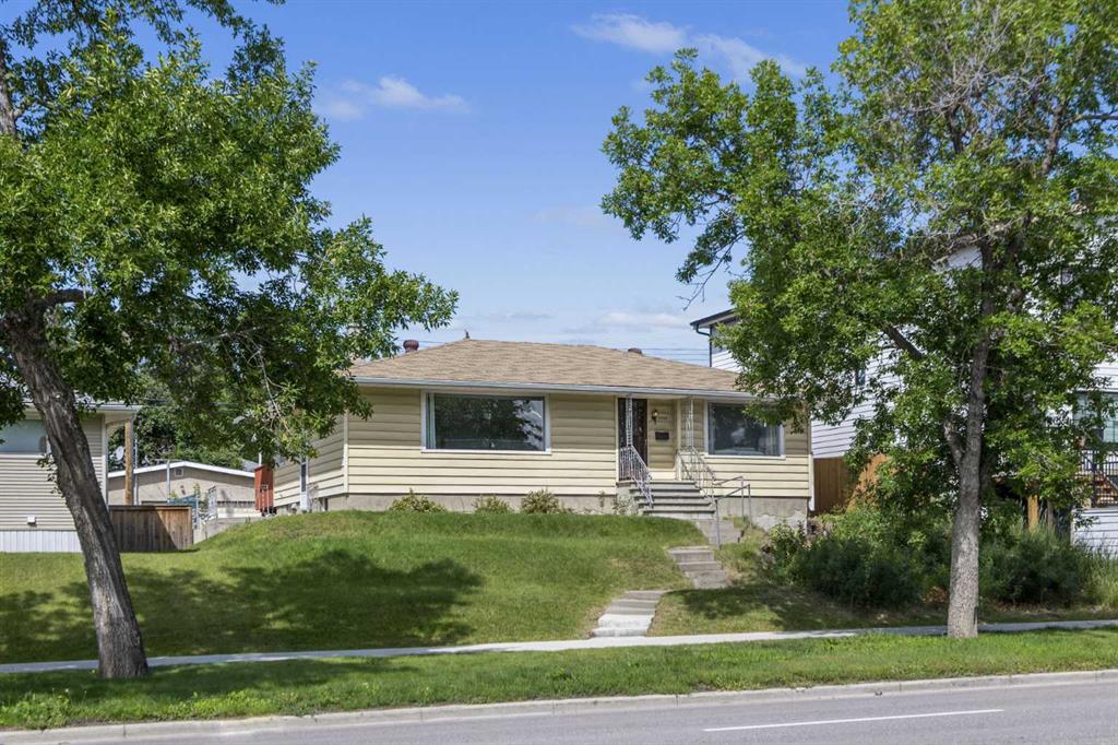 2423 37 Street SW, Calgary, Alberta, T3E 3A8