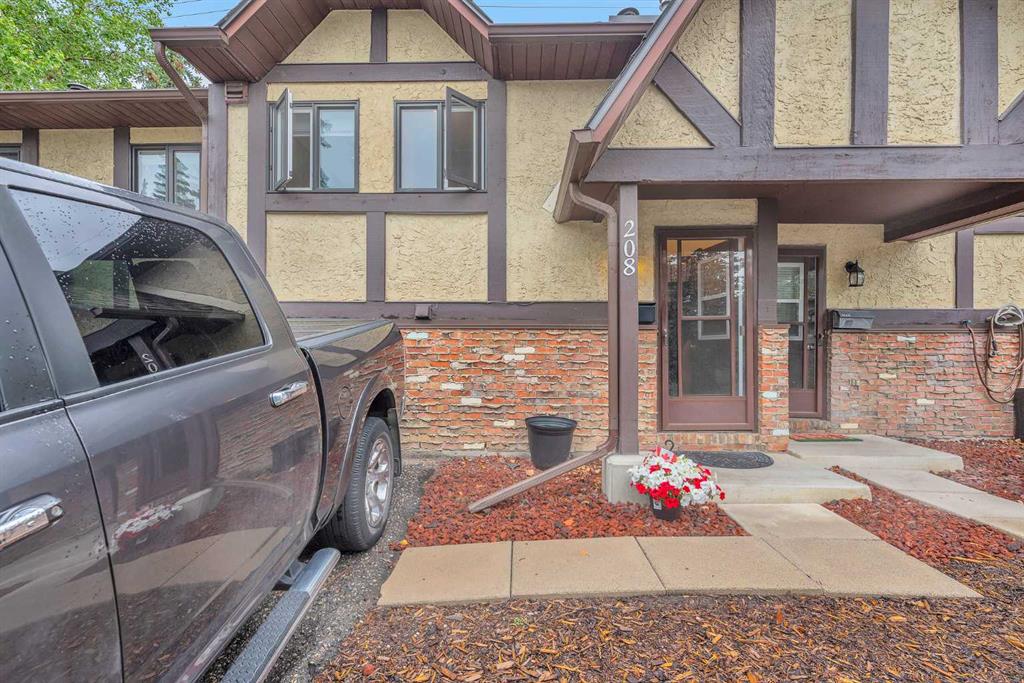 208 Storybook Terrace NW, Calgary, Alberta, T3G1Y6