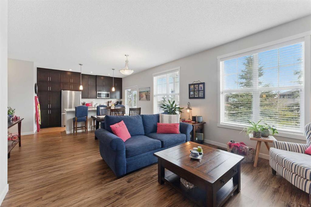 #205 428 Nolan Hill Drive NW, Calgary, Alberta, T3R 0V4