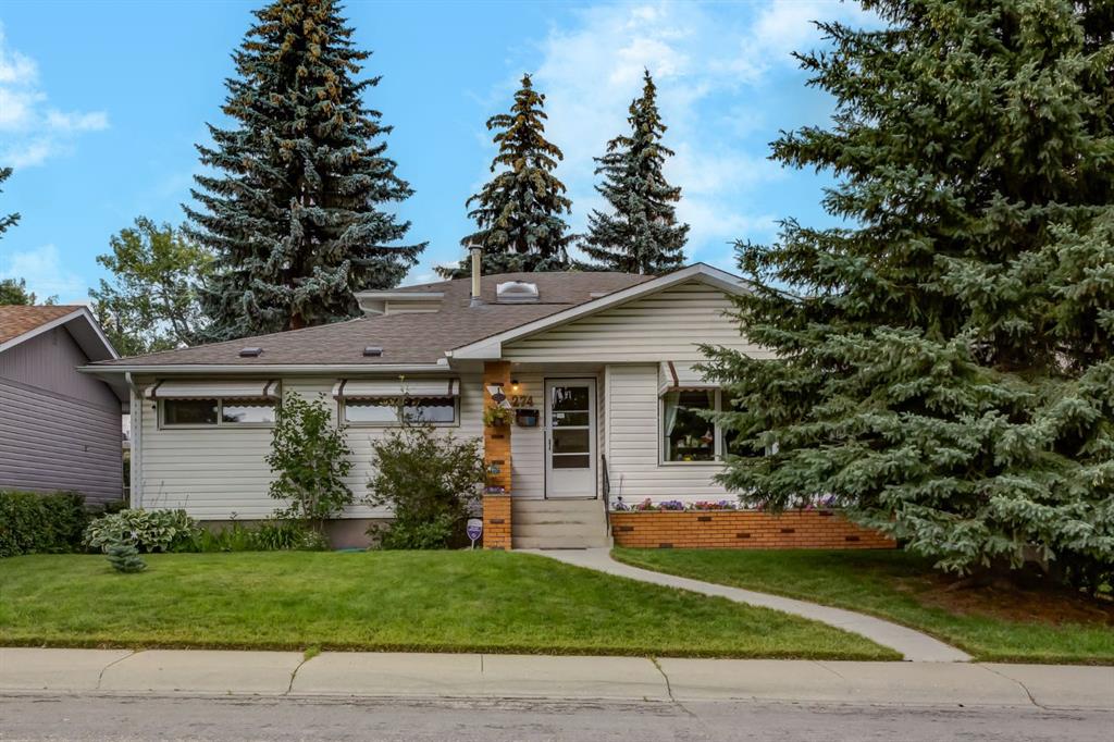 274 Carragana Crescent NW, Calgary, Alberta, T2L 1B1
