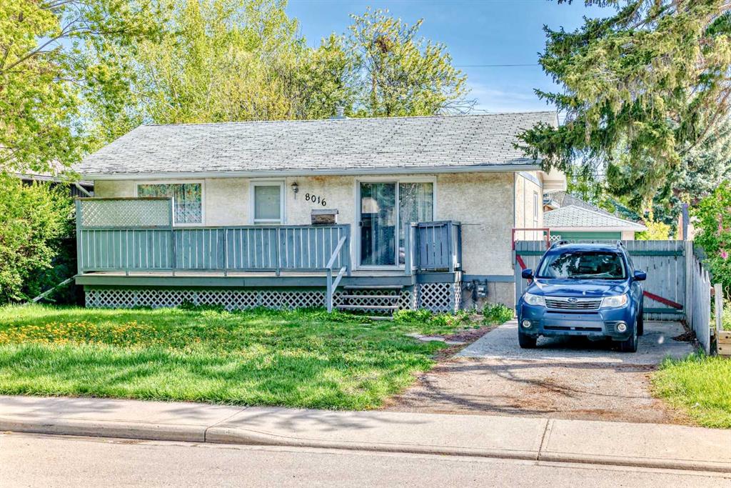 8016 33 Avenue NW, Calgary, Alberta, T3B 1L7