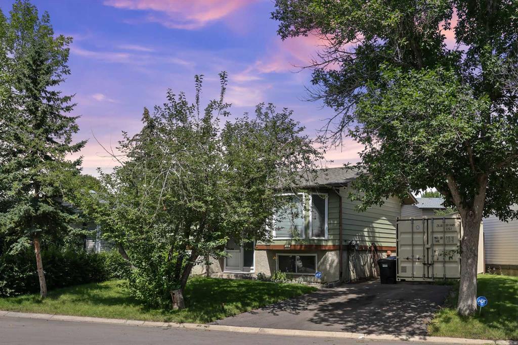 923 Whitehill Way NE, Calgary, Alberta, T1Y 3G1
