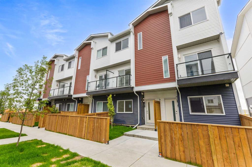 628 Red Sky Villas NE, Calgary, Alberta, T3N 2M3