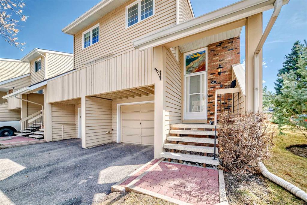 391 Point Mckay Gardens NW, Calgary, Alberta, T3B 5C1