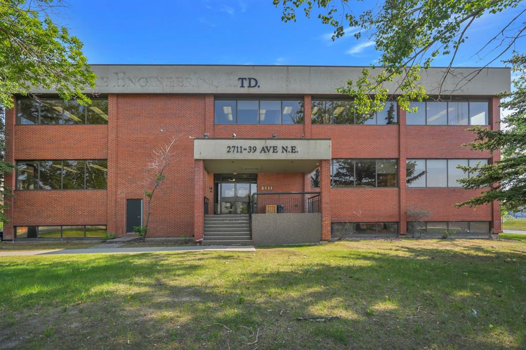 2711 29 Avenue NE, Calgary, Alberta, T1Y 4T8