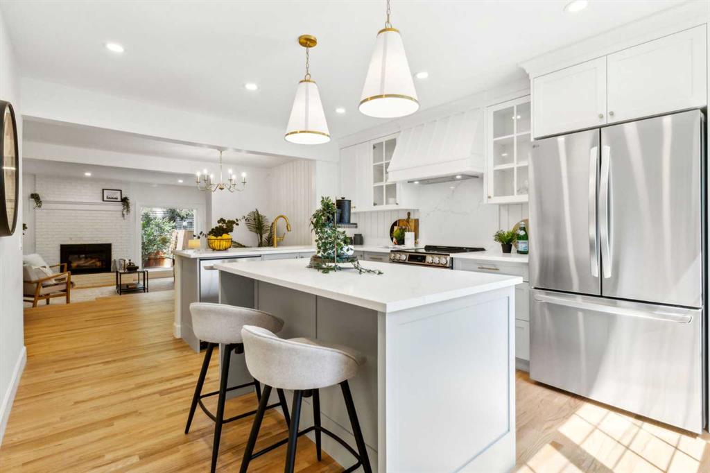 408 Point Mckay Gardens NW, Calgary, Alberta, T3B 4V8