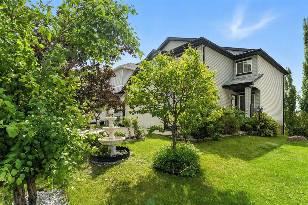 34 Tuscarora Way NW, Calgary, Alberta, T3L 2G9
