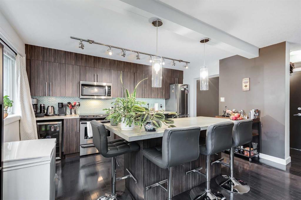 #207 1904 10 Street SW, Calgary, Alberta, T2T 3G1