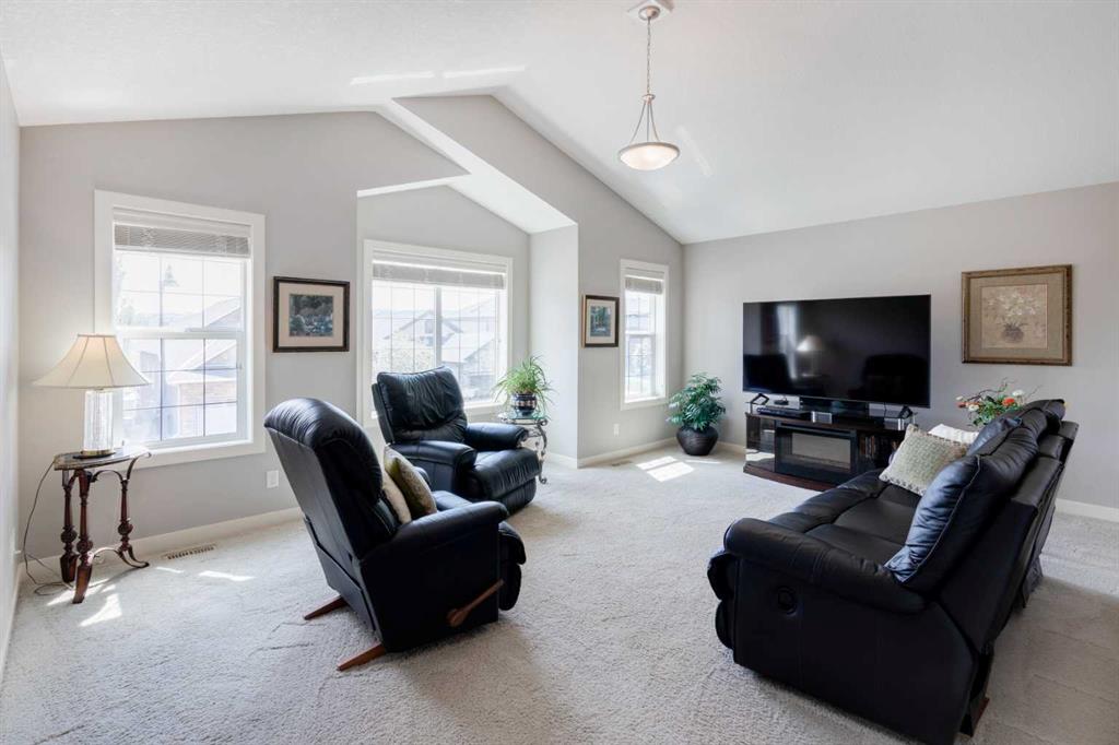 288 Sage Meadows Circle NW, Calgary, Alberta, T3P 0E7