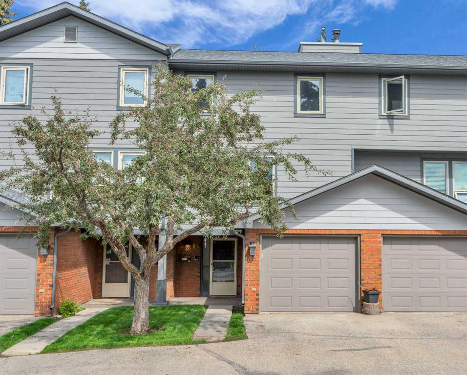 #19 64 Woodacres Crescent SW, Calgary, Alberta, T2W 4V5