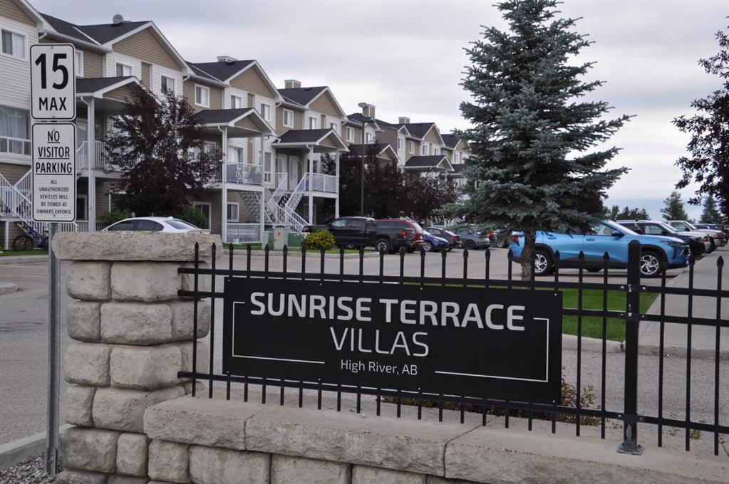 332 Sunrise Terrace NE, Calgary, Alberta, T1V 0C4