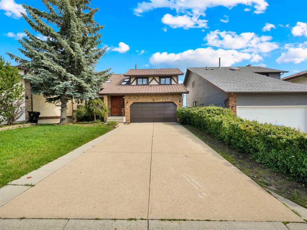 99 Hawkcliff Way NW, Calgary, Alberta, T3G 2S3