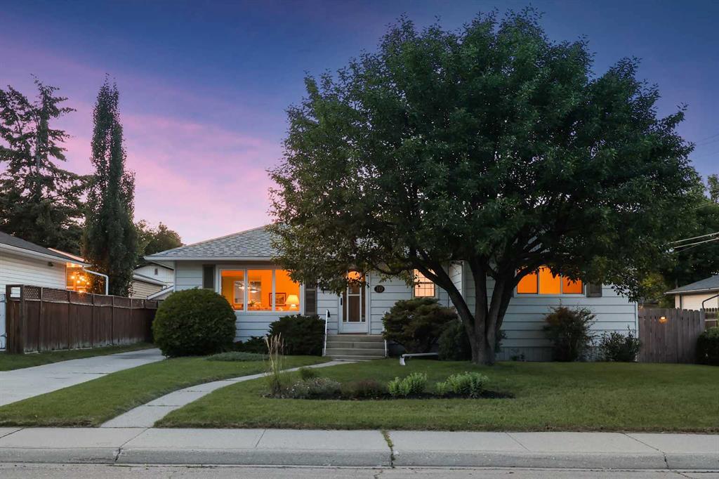 10 Glamorgan Drive SW, Calgary, Alberta, T3E 4Z2