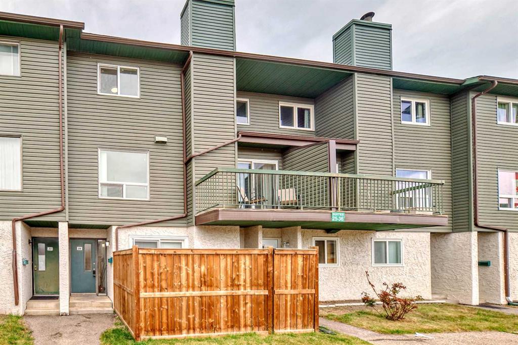 #26 2511 38 Street NE, Calgary, Alberta, T1Y4M7
