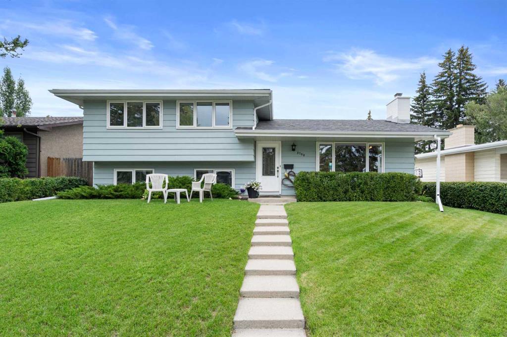 5720 Lakeview Drive SW, Calgary, Alberta, T3E 5S4