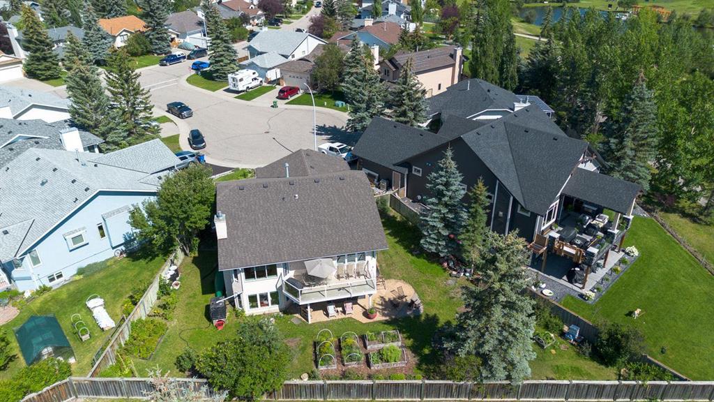 8 West Park Place, Cochrane, Alberta, T4C 1J7
