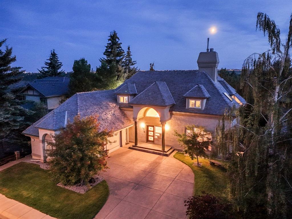 42 Woodhaven Crescent SW, Calgary, Alberta, T2W 5S3