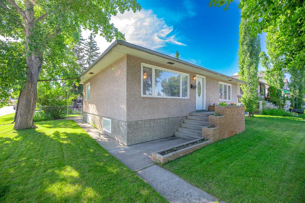 1141 43 Street SW, Calgary, Alberta, T3C 2A1