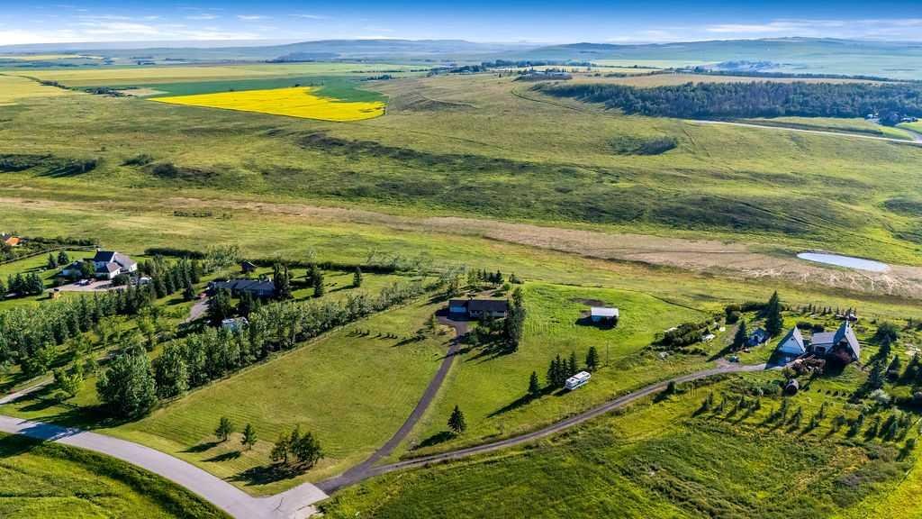 #200 434015 43 Street W, Rural Foothills County, Alberta, T0L 2A0