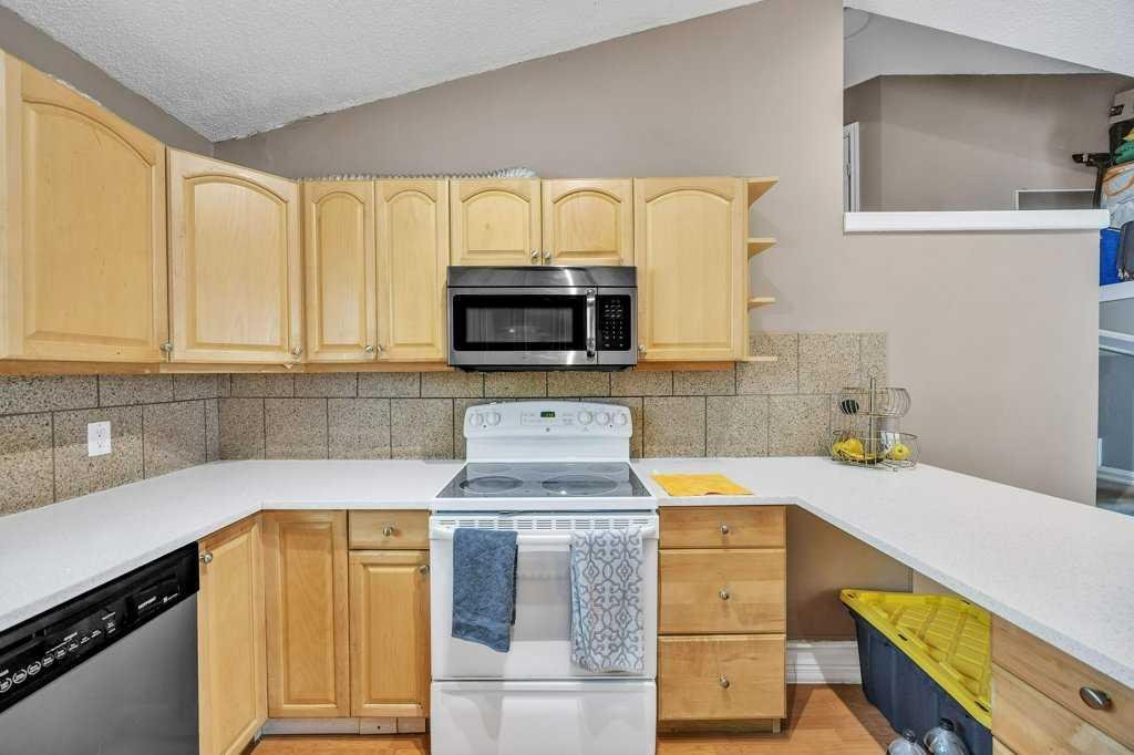 32 Martindale Boulevard NE, Calgary, Alberta, T3J 3H3