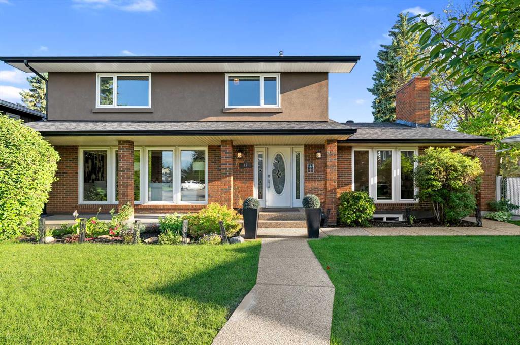 47 Lake Twintree Place SE, Calgary, Alberta, T2J 2X4