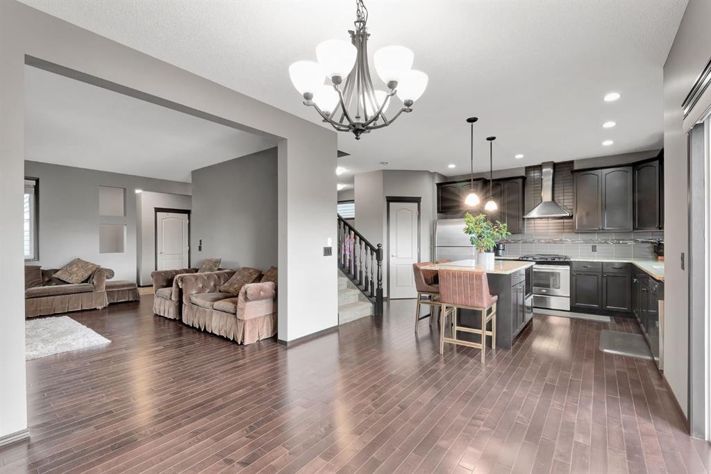 25 Evansview Manor NW, Calgary, Alberta, T3P 0J7